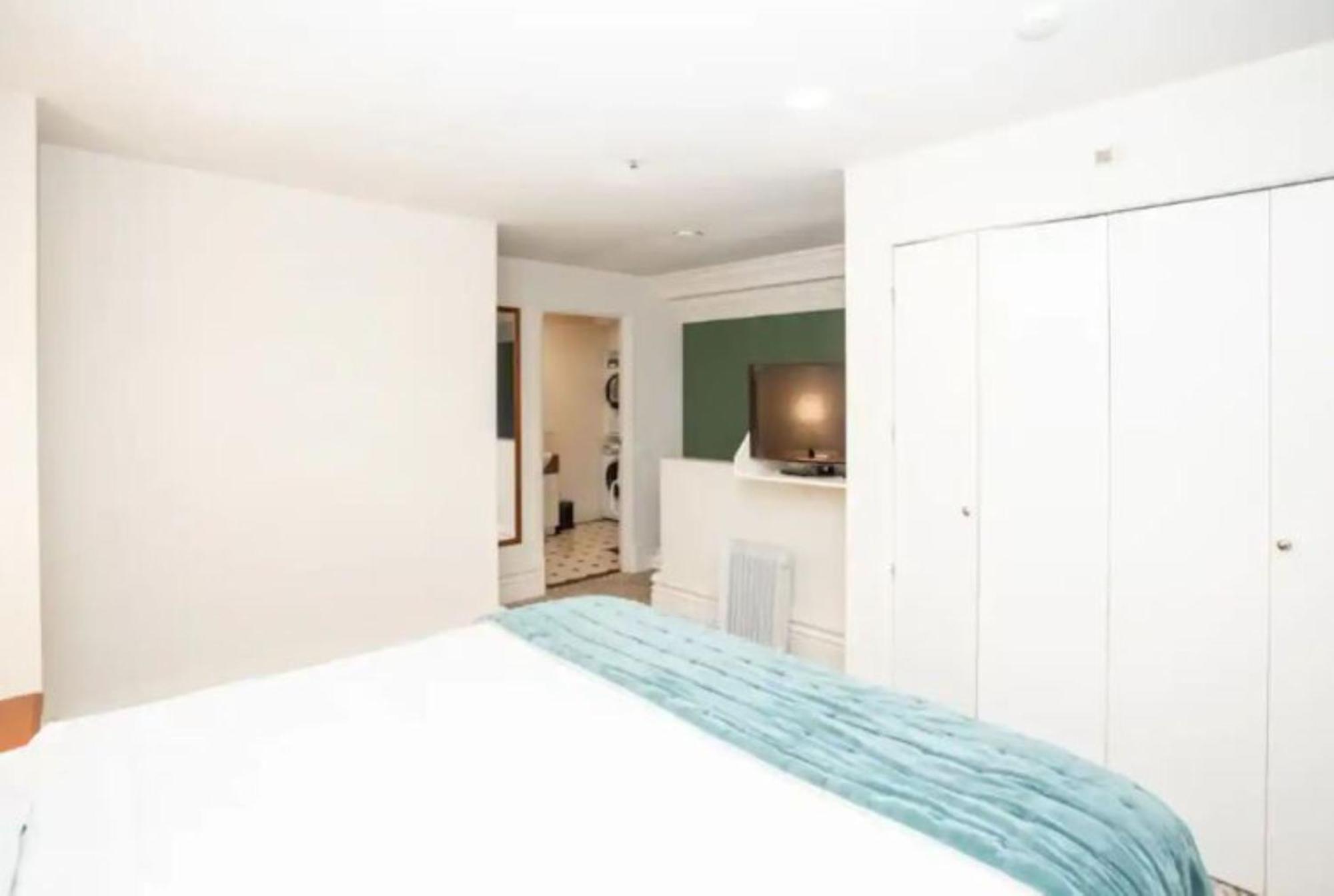 Beauty In The Cbd - 1Bed Free Parking Pool Apartamento Christchurch Exterior foto