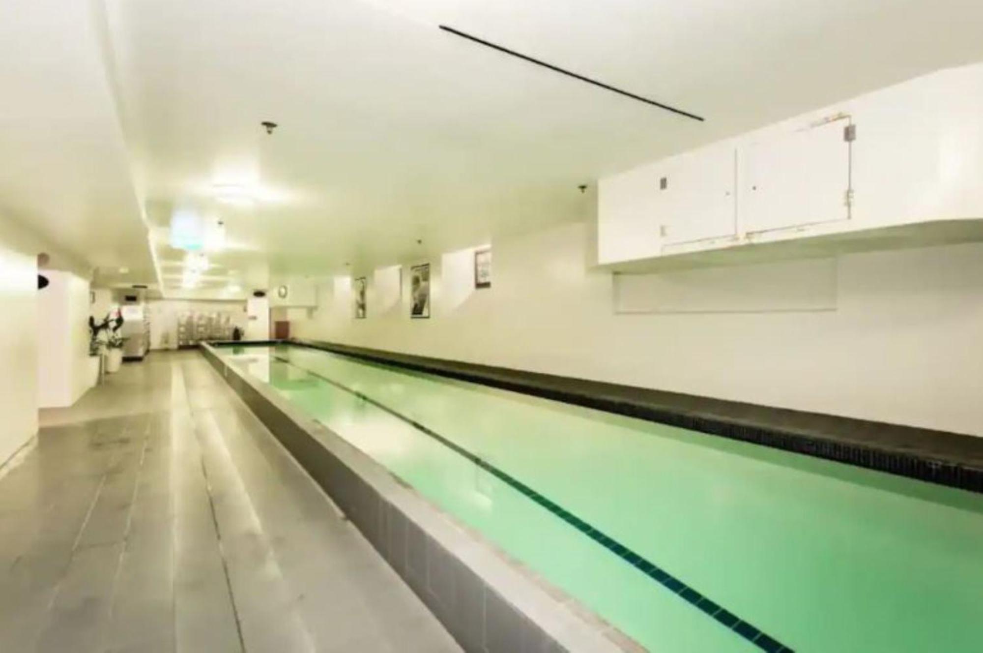 Beauty In The Cbd - 1Bed Free Parking Pool Apartamento Christchurch Exterior foto