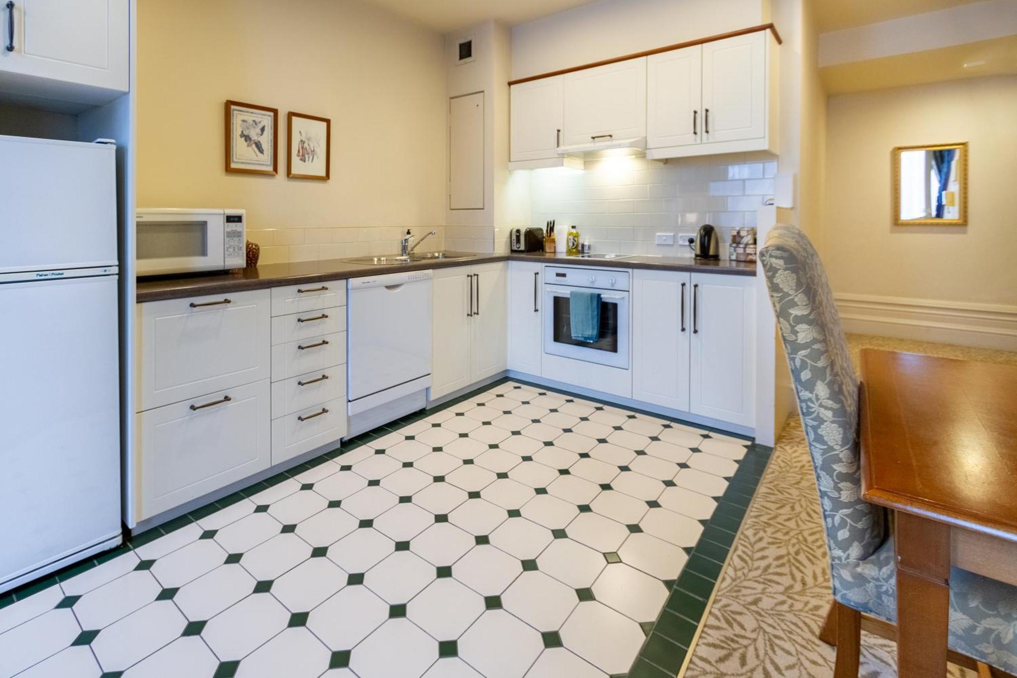 Beauty In The Cbd - 1Bed Free Parking Pool Apartamento Christchurch Exterior foto